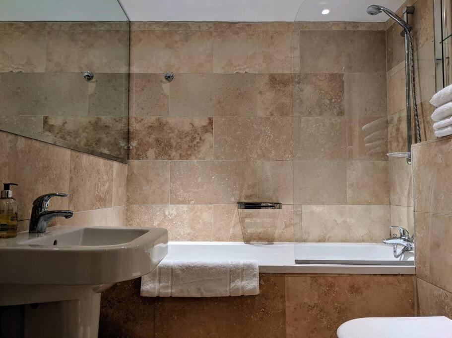 Boutique City Centre Flat By City Superhost Manchester Exterior photo